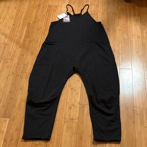 Fashion Clothing Black Women's Relaxed Jumpsuit with Pockets S